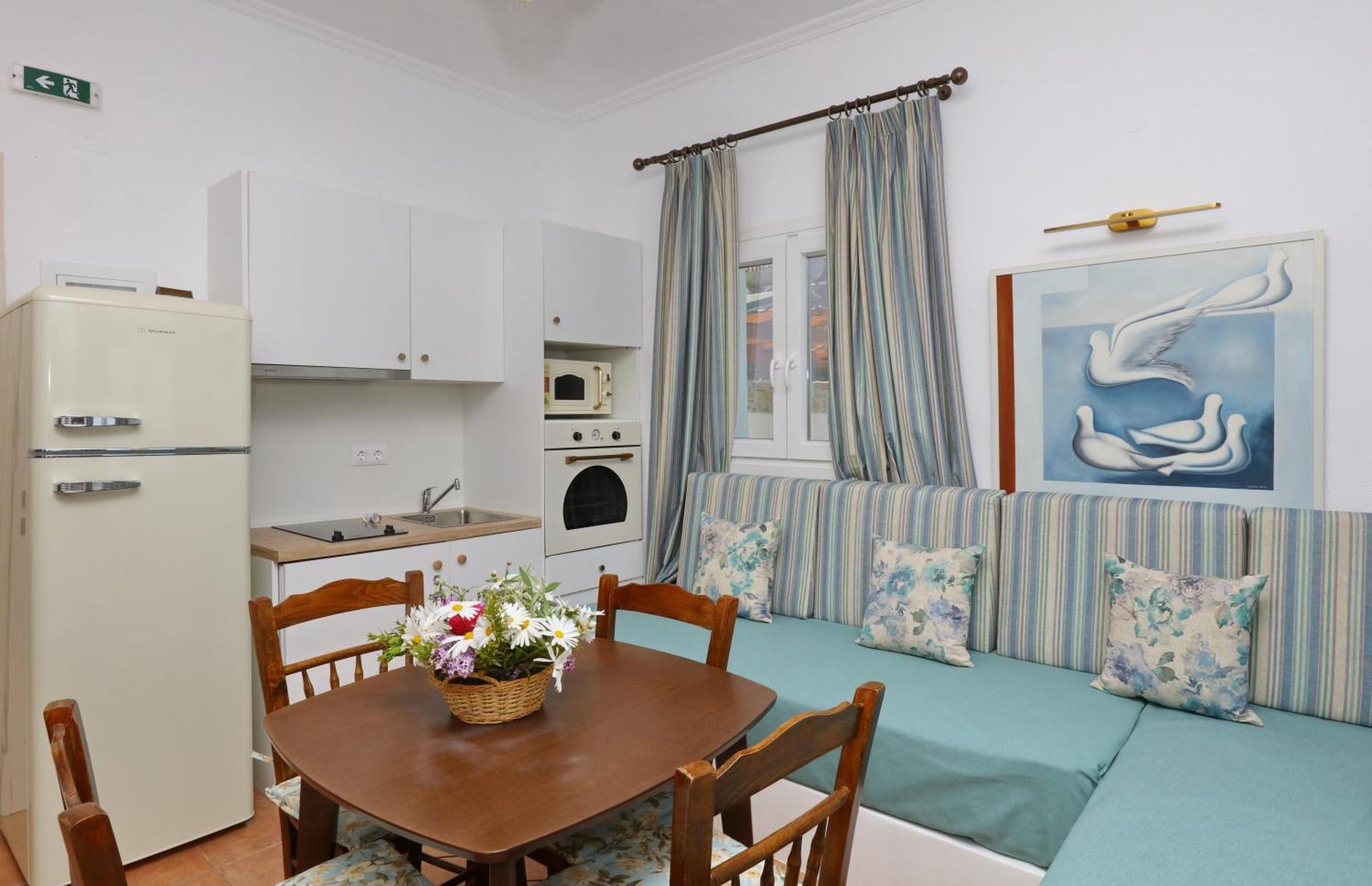 סקופלוס טאון Liagka Villa מראה חיצוני תמונה